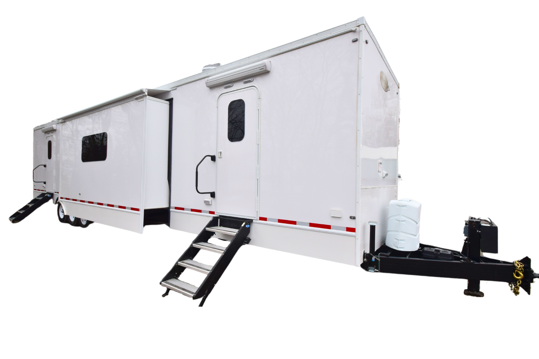 Makeup Trailer Exterior